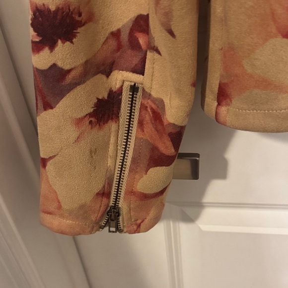 Solitaire Autumn Floral Bomber Jacket - Beige and Burgundy - Picture 9 of 13